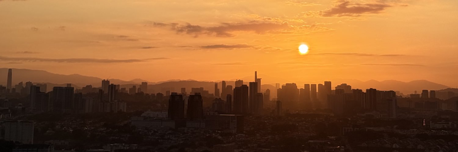 Xuksie's profile banner image