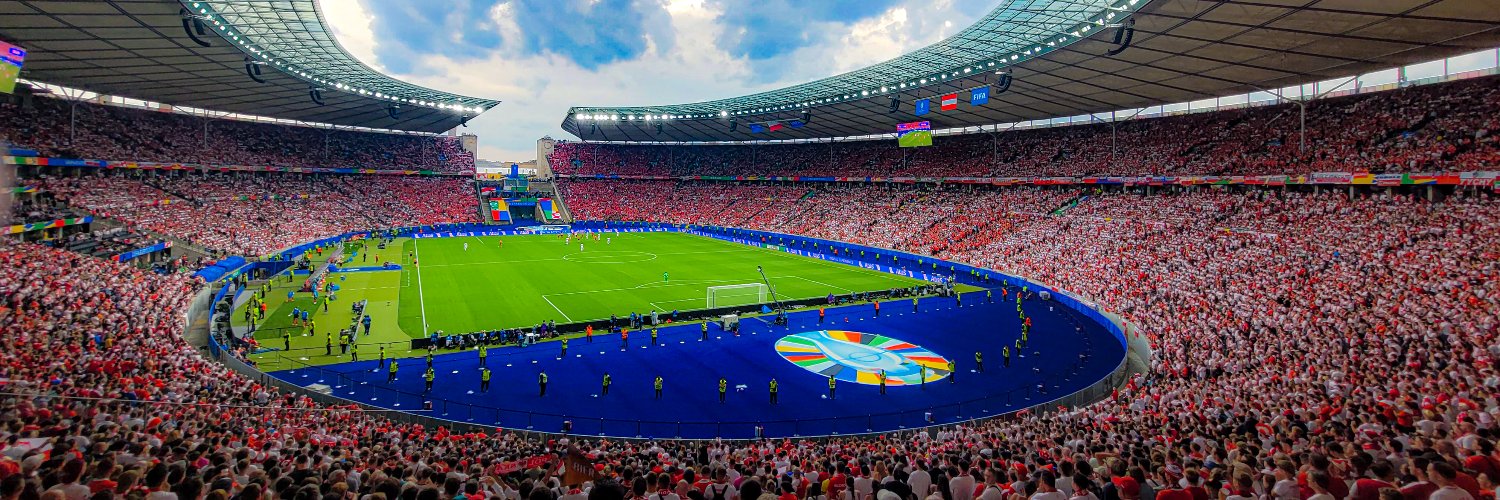 raphaelvinicius's profile banner image