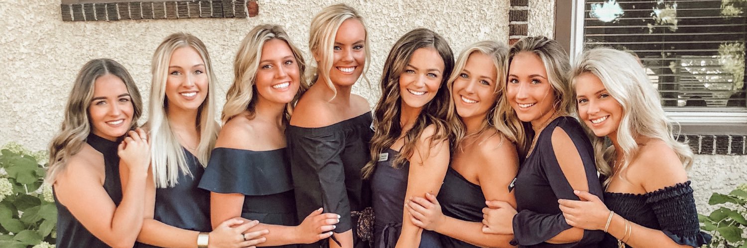 zoefezler's profile banner image