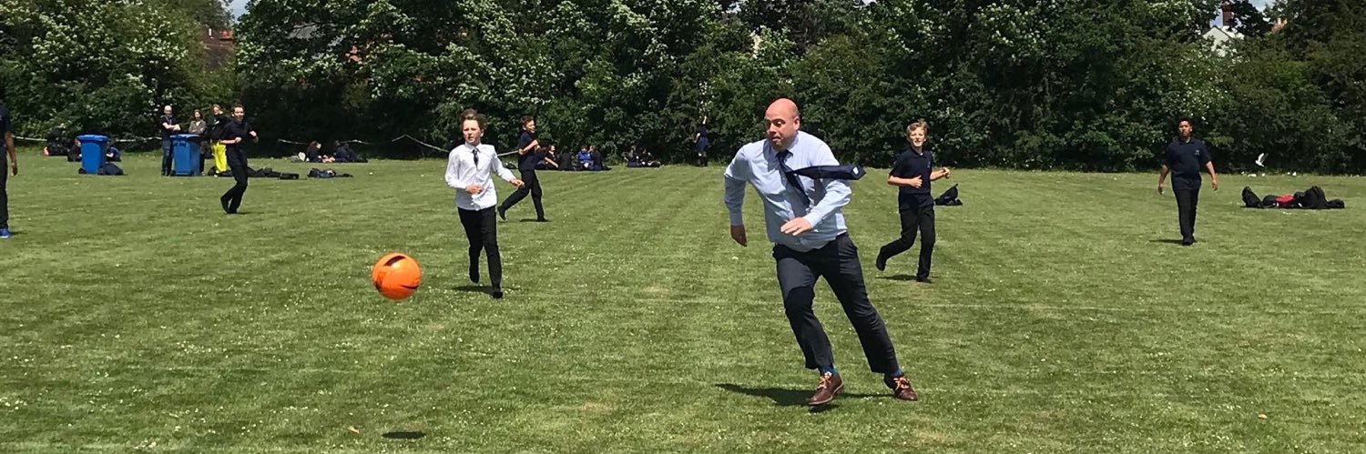 Stuart Maginnis banner