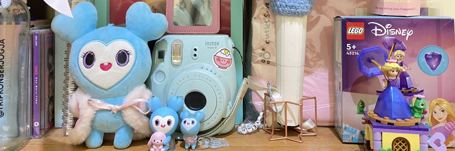 wisexly's profile banner image