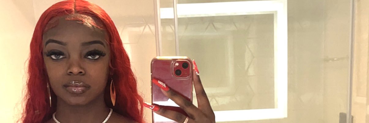 SYMONEDESIREE_'s profile banner image