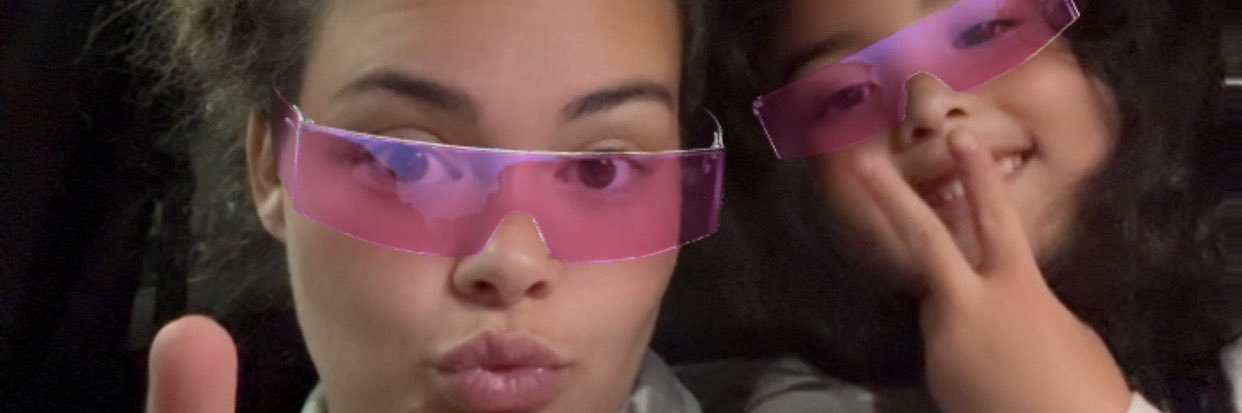 Lindseeey10's profile banner image