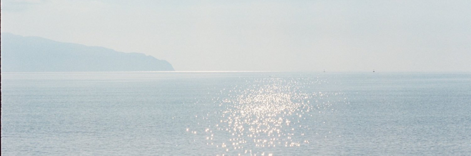 ZluvH_'s profile banner image