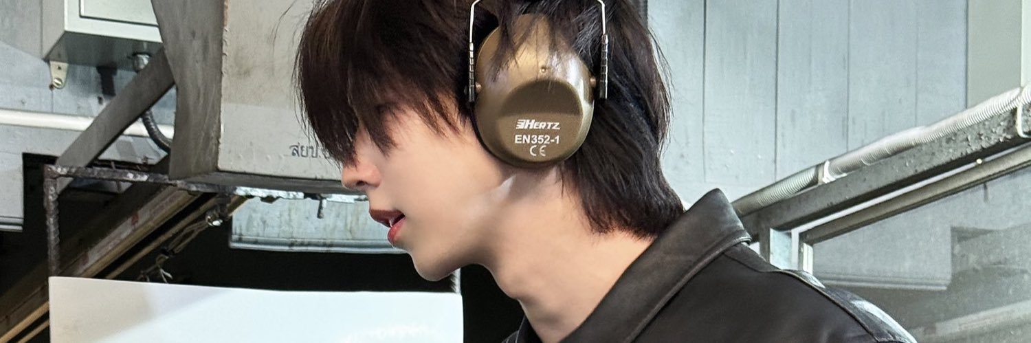 zon_tine์มุเน้ก 🐈‍⬛ banner