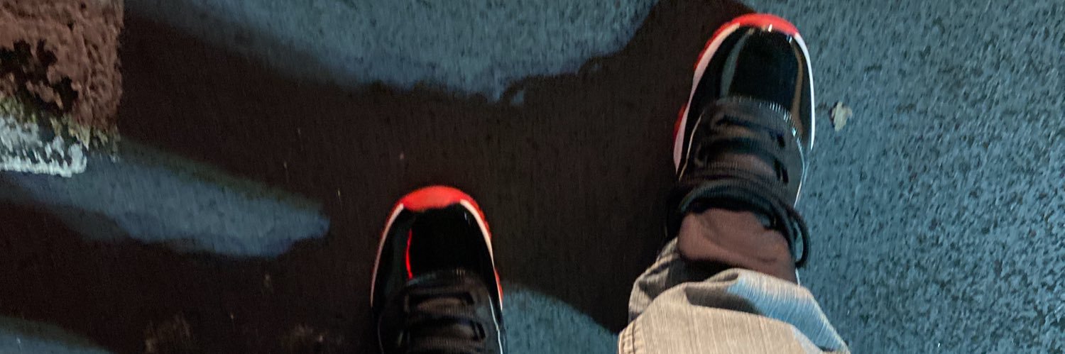 413iamwhoiam's profile banner image
