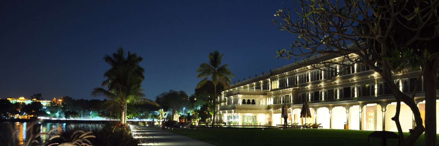 HotelLakend's profile banner image