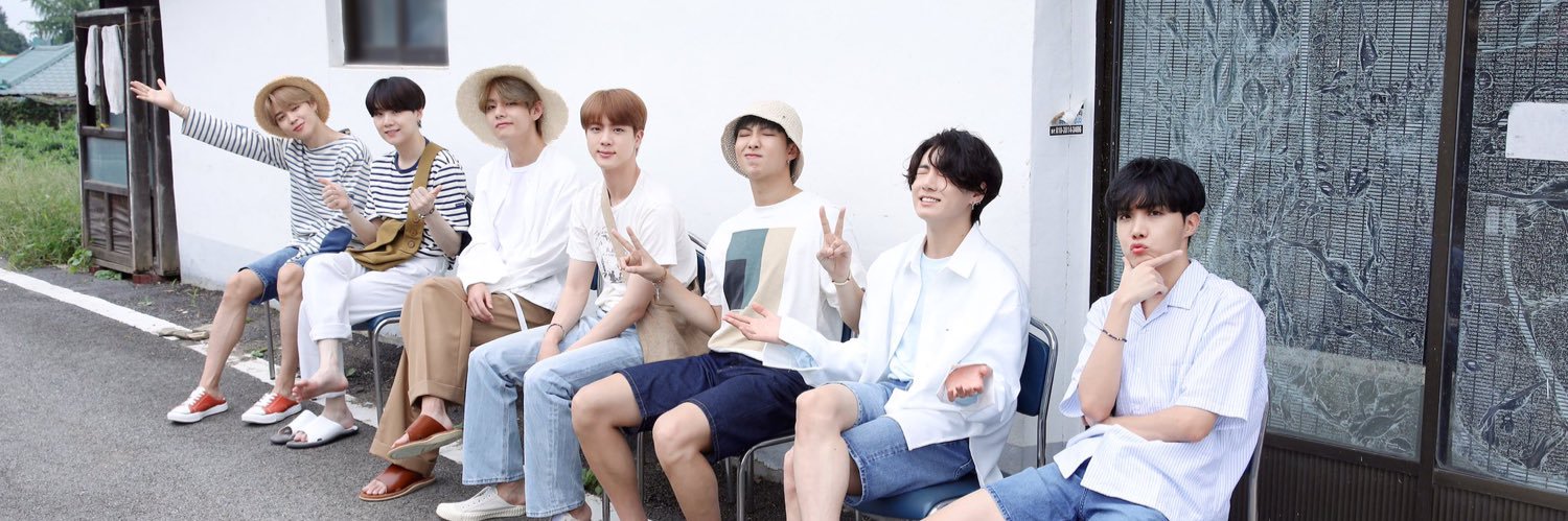 _visualA's profile banner image