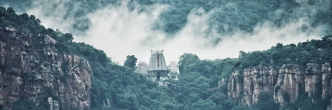 yoursvalmiki's profile banner image