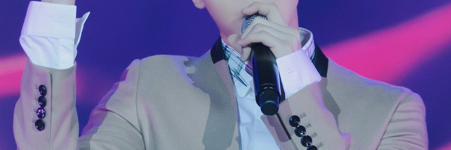 ROBEx1016's profile banner image