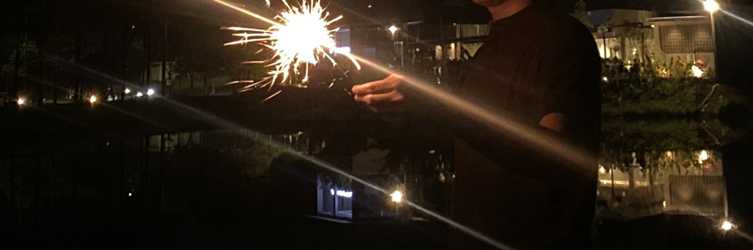 yoopireulee's profile banner image