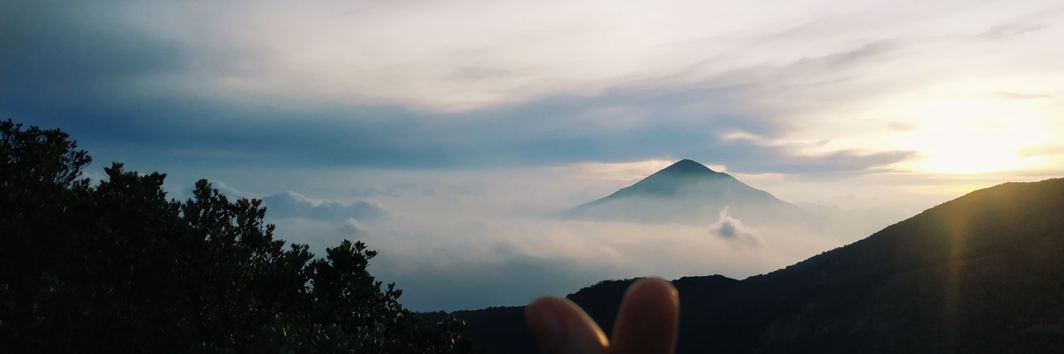 __Yuliawati's profile banner image