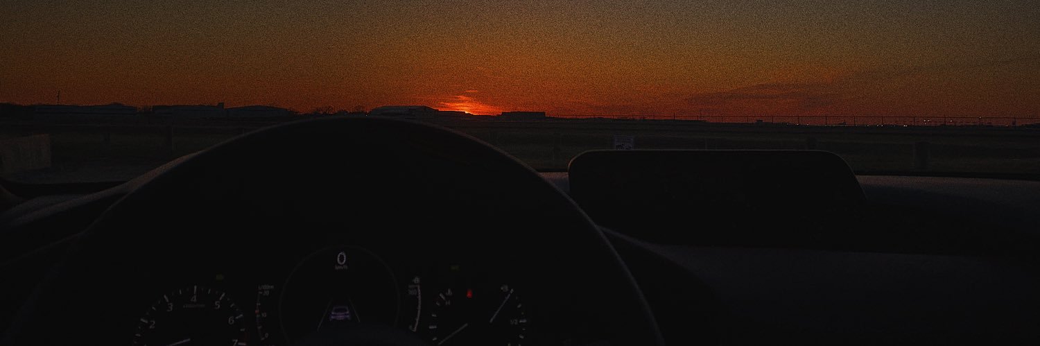 learhzy's profile banner image