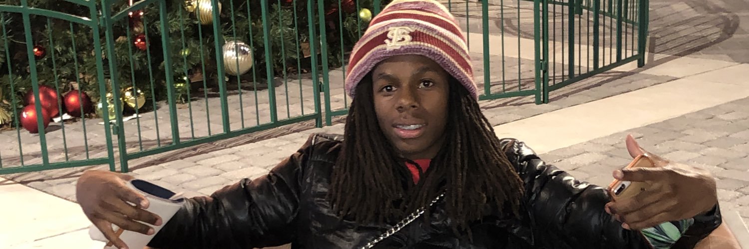 tev1214's profile banner image