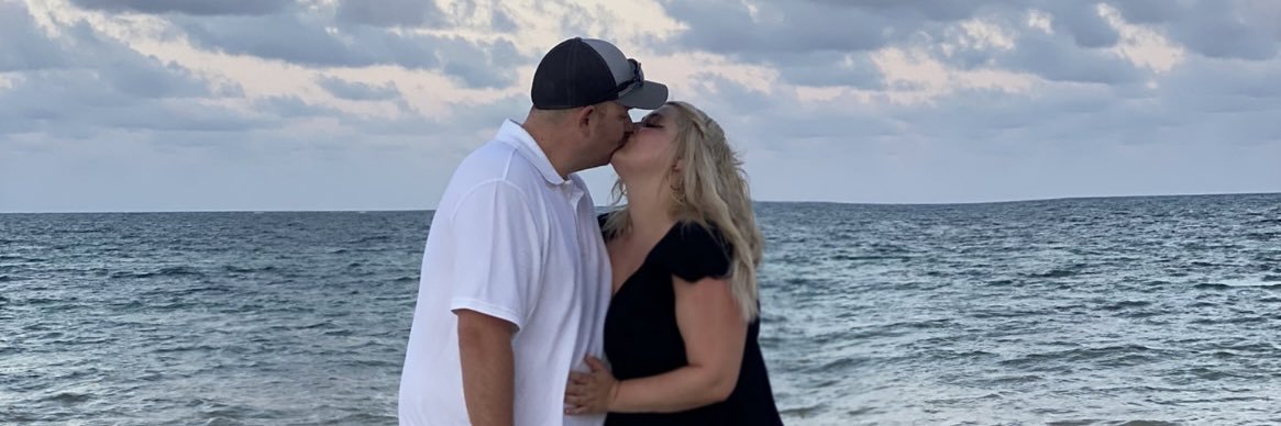 tknoxter's profile banner image
