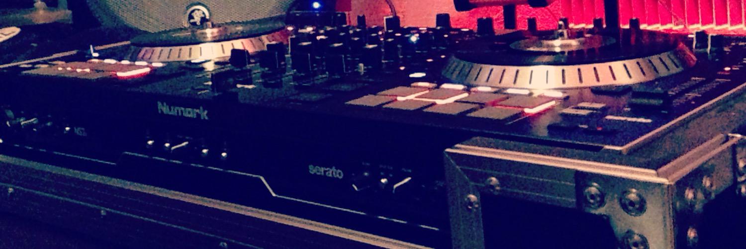 djeight4's profile banner image