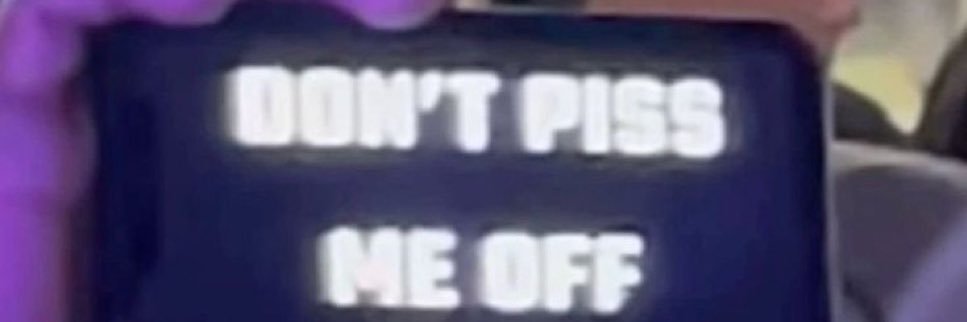 luvvxari's profile banner image