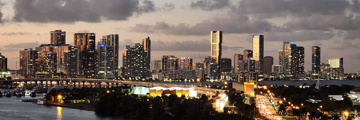 ExpertsMiami's profile banner image