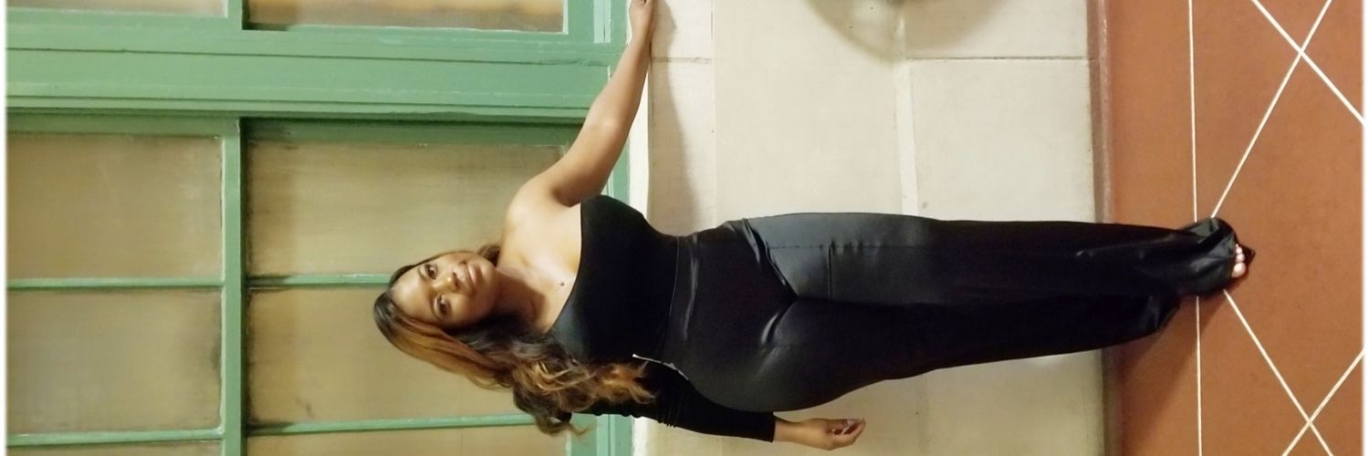 iam_aishaa's profile banner image