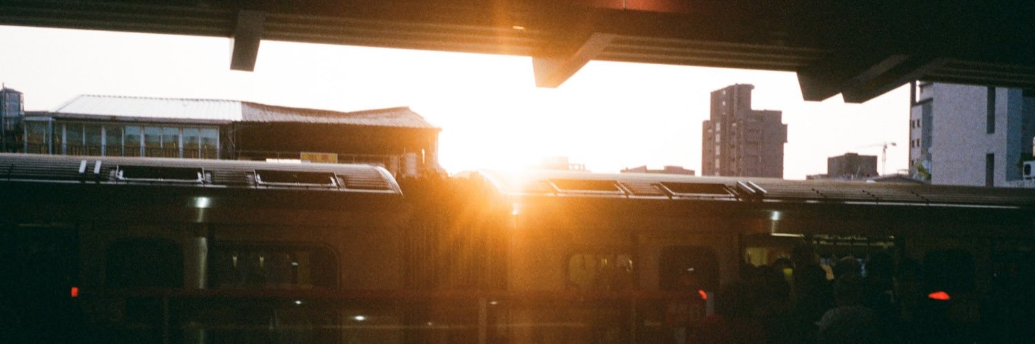 yhchen828's profile banner image