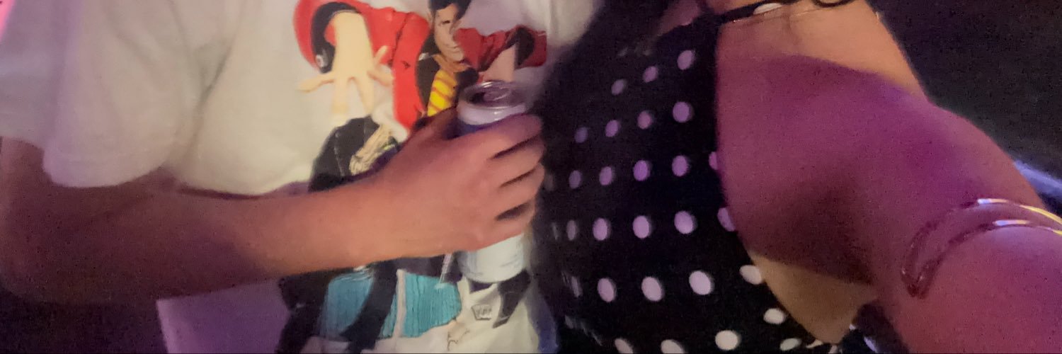 lorenaakc's profile banner image
