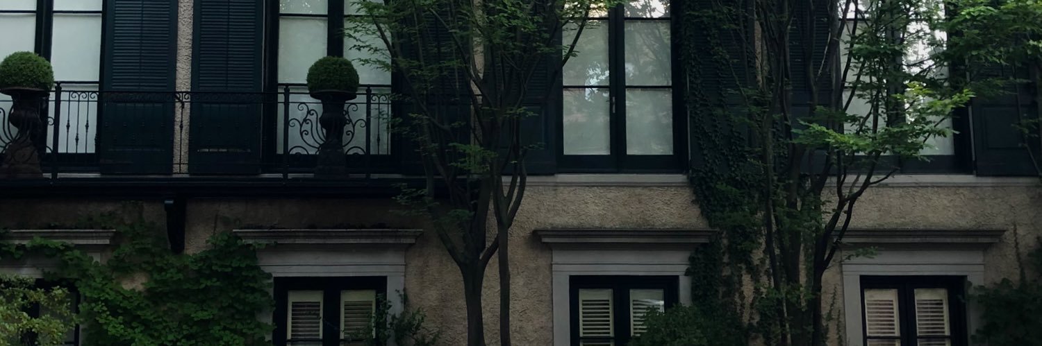 juliademilio's profile banner image