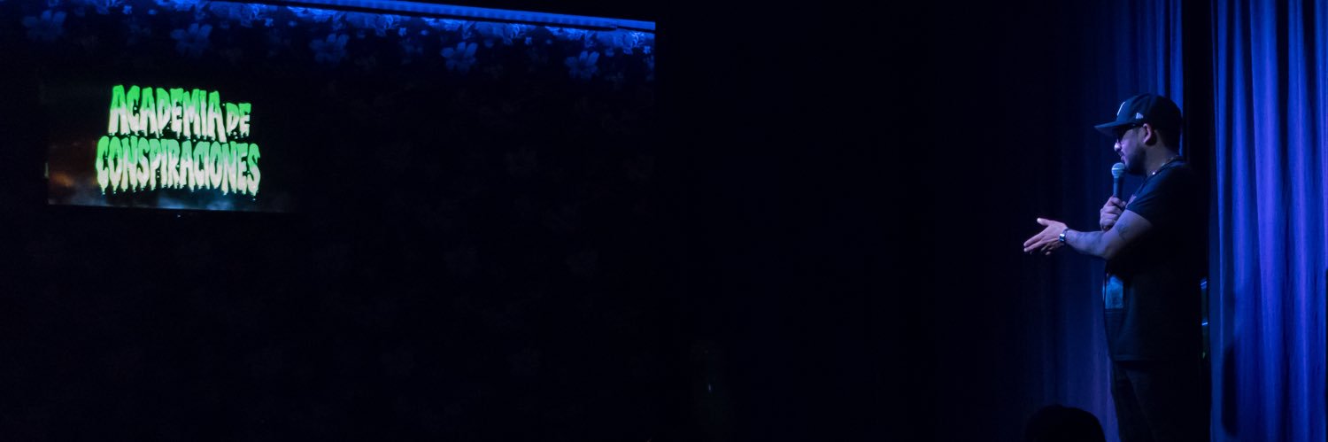 soycomoleon's profile banner image