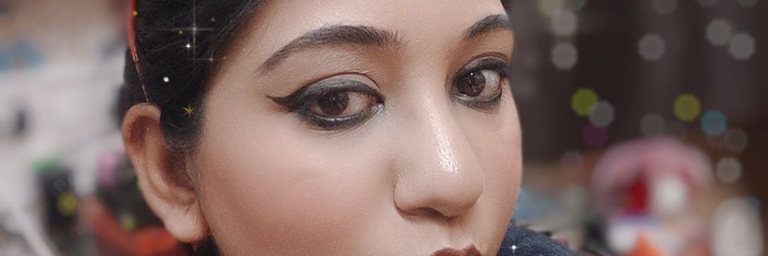 Muniraezzy's profile banner image