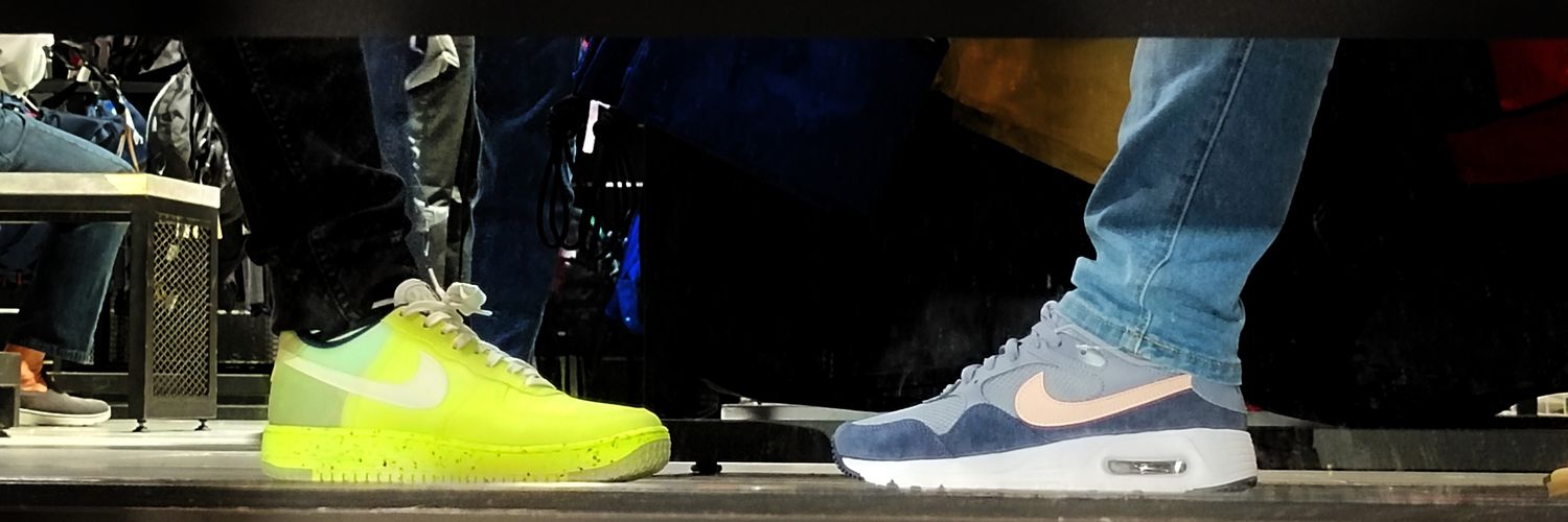 chetien_'s profile banner image