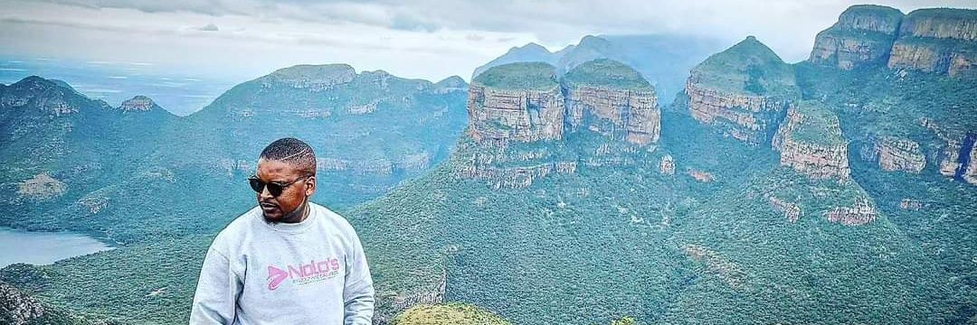 hloni_legabe's profile banner image