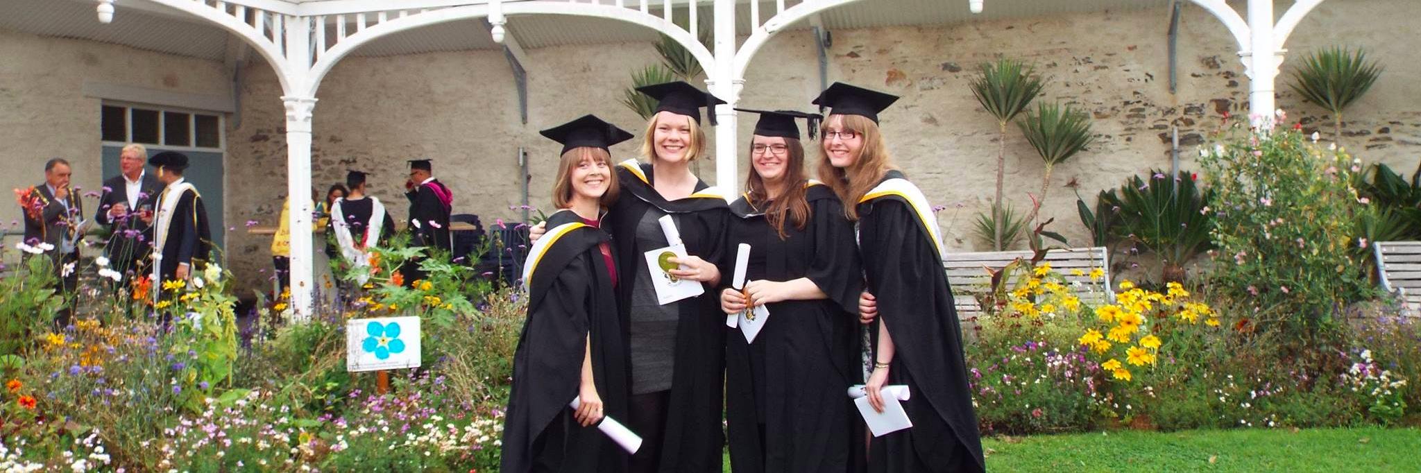 Sarah Weigold banner