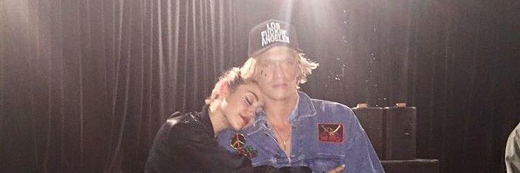 Mileyprivcyrus2's profile banner image