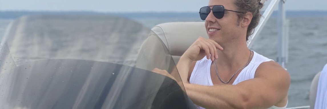 ocheybear's profile banner image