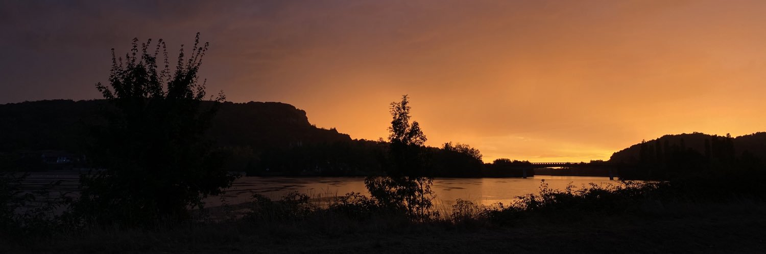 Ontaal ⚫️ banner