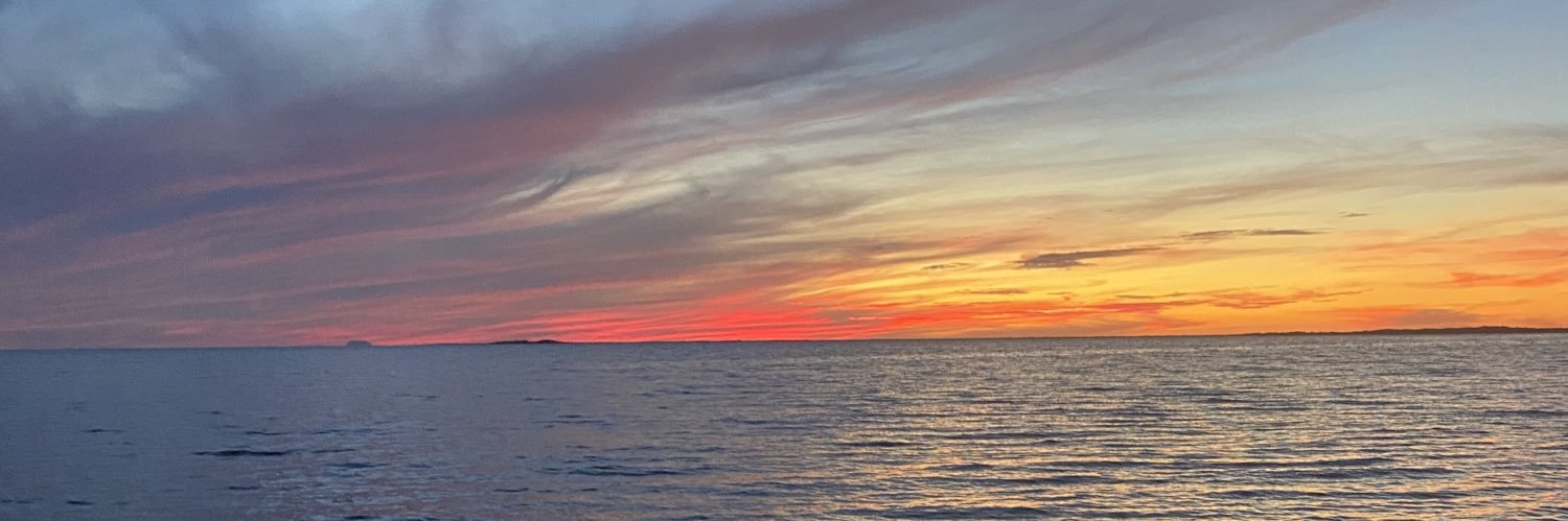 Ivannavilav's profile banner image