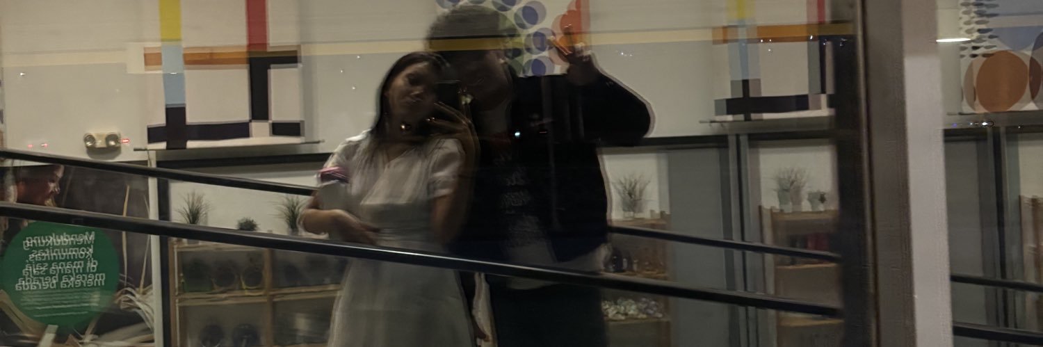 nottreallylia's profile banner image