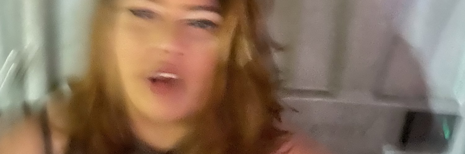 irismuglis's profile banner image