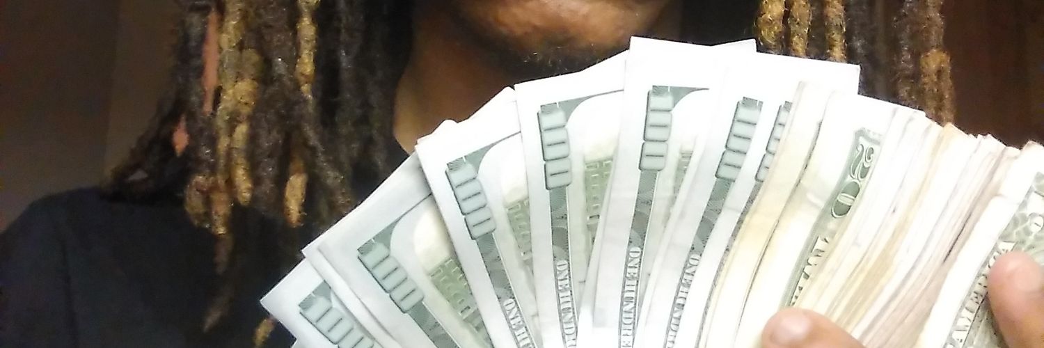 MackkLuciano