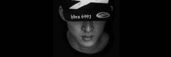 kimharnben's profile banner image