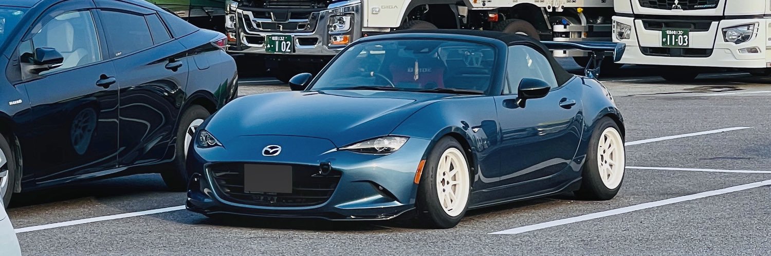 11_ROADSTER's profile banner image