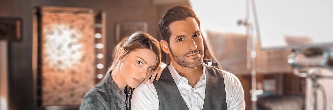 Alyson🦊|🟦|🐱💙😈 banner