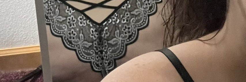 Ria02il's profile banner image