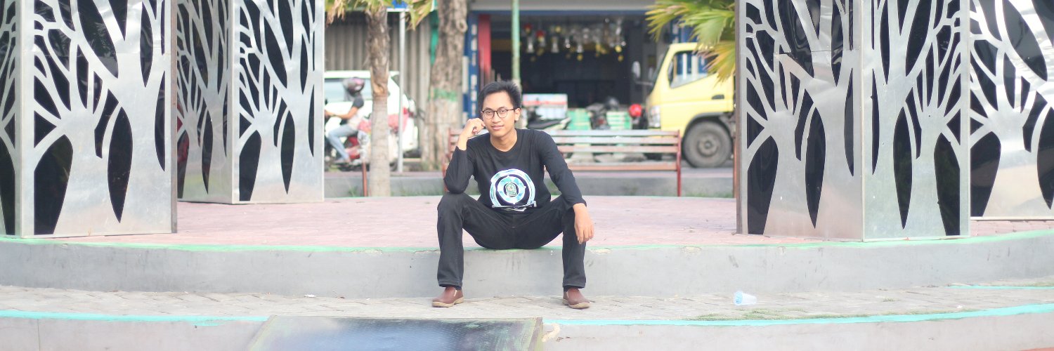 Mr. Santuy banner