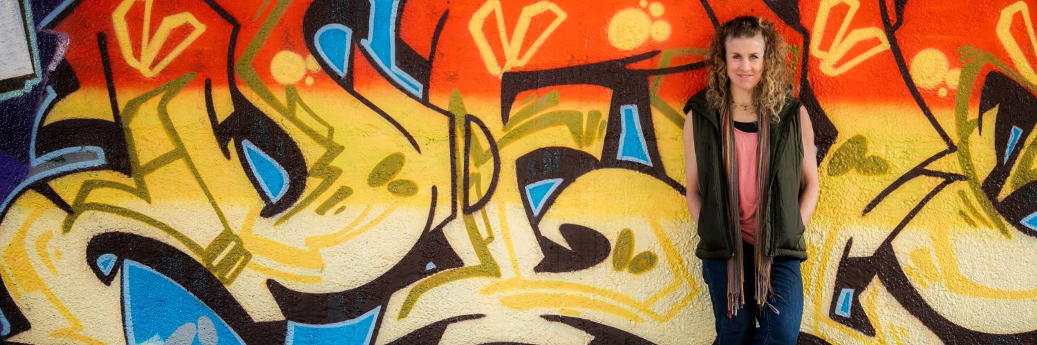 Vicki Whitelaw banner