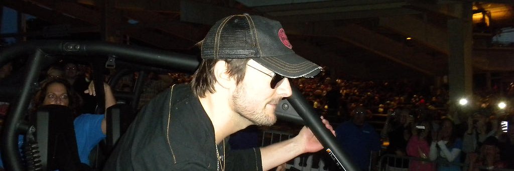 Tom banner