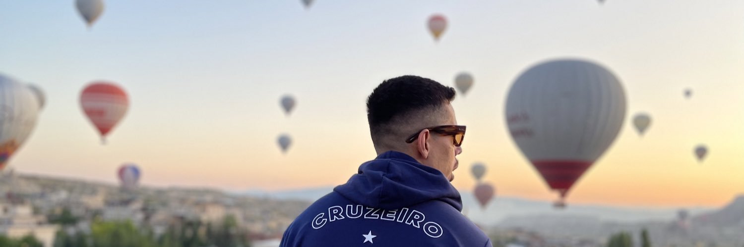 Juniovisa's profile banner image