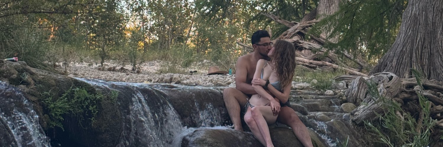 hannahhodle's profile banner image