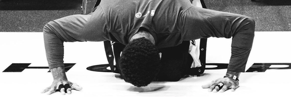 whoisaus's profile banner image