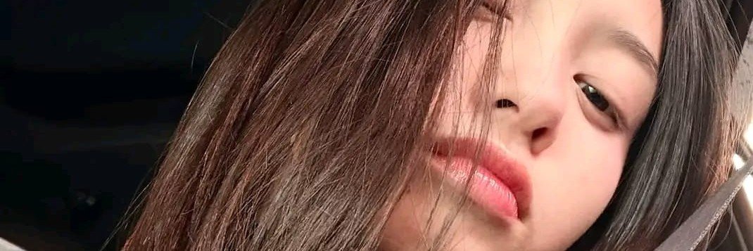 Rosidya11's profile banner image