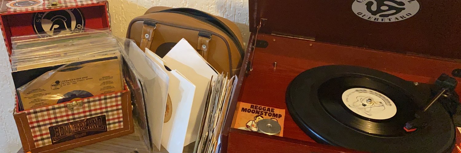 Red Bear rules! ☭ banner